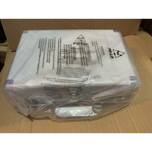 Crosley Cruiser Deluxe Stereo Turntable - White Sand - CR8005D-WS - Picture 3 of 6